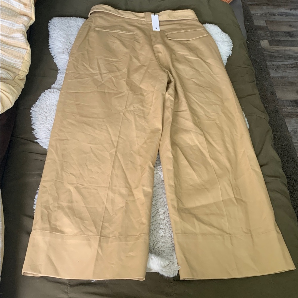 Banana Republic Oceanside Tan Wide-Leg Crop Pants NWT - Picture 2 of 5